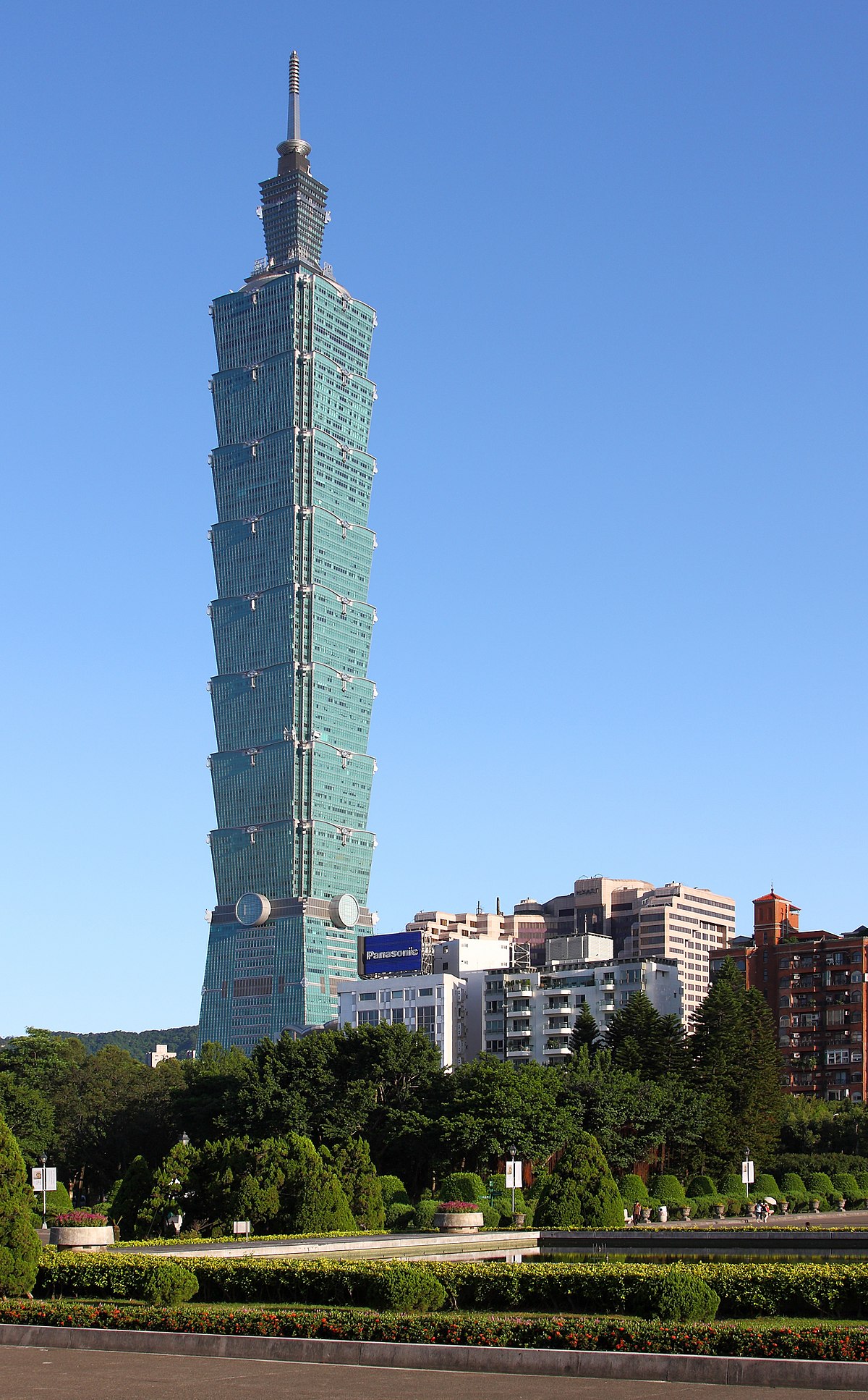 8. Taipei 101 — Taipei — skyscraper photograph