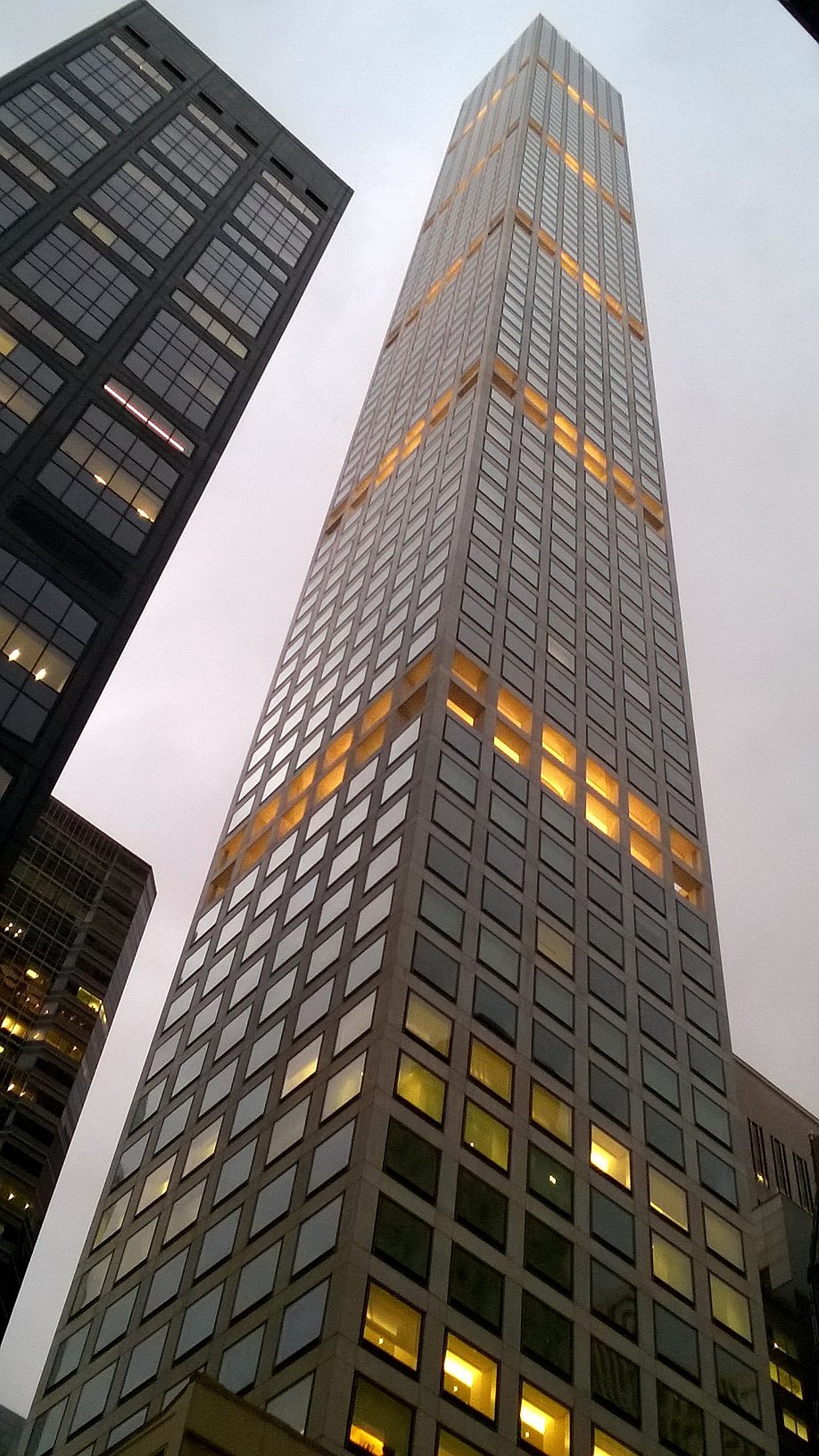 17. 432 Park Avenue — New York — skyscraper photograph